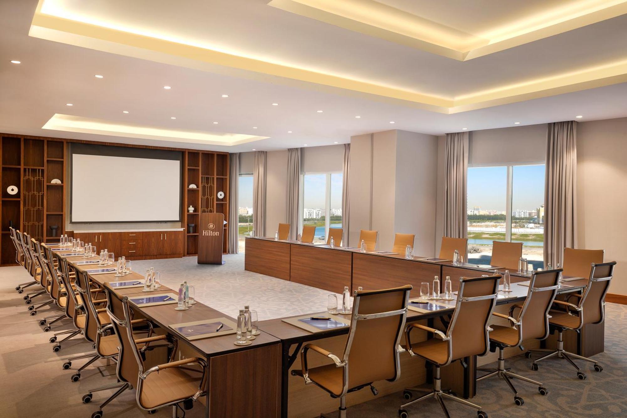 Hilton King Fahd Causeway होटल 5*
