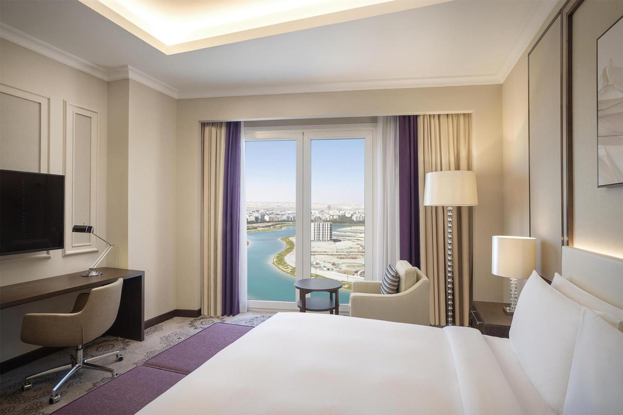 Hilton King Fahd Causeway Hotel 5*