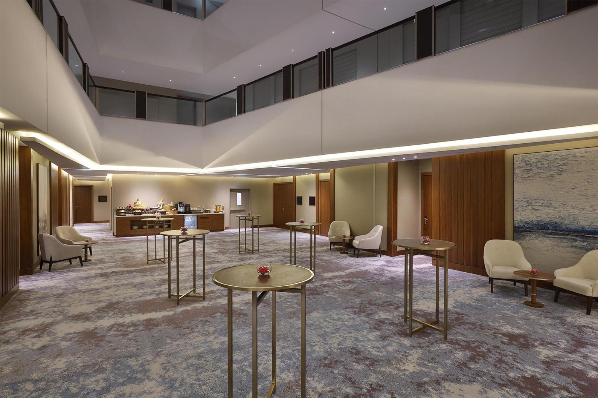 Hilton King Fahd Causeway Hotel