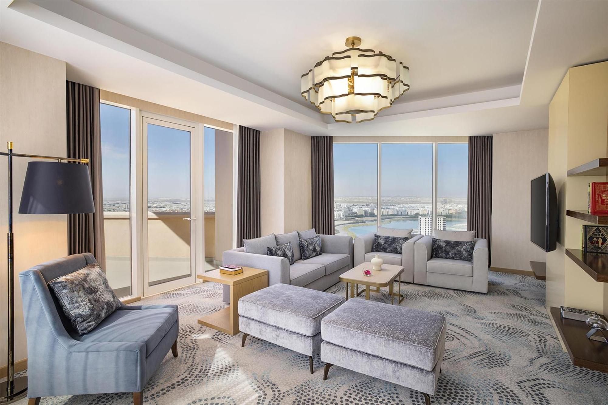 Hilton King Fahd Causeway Hotel 5*